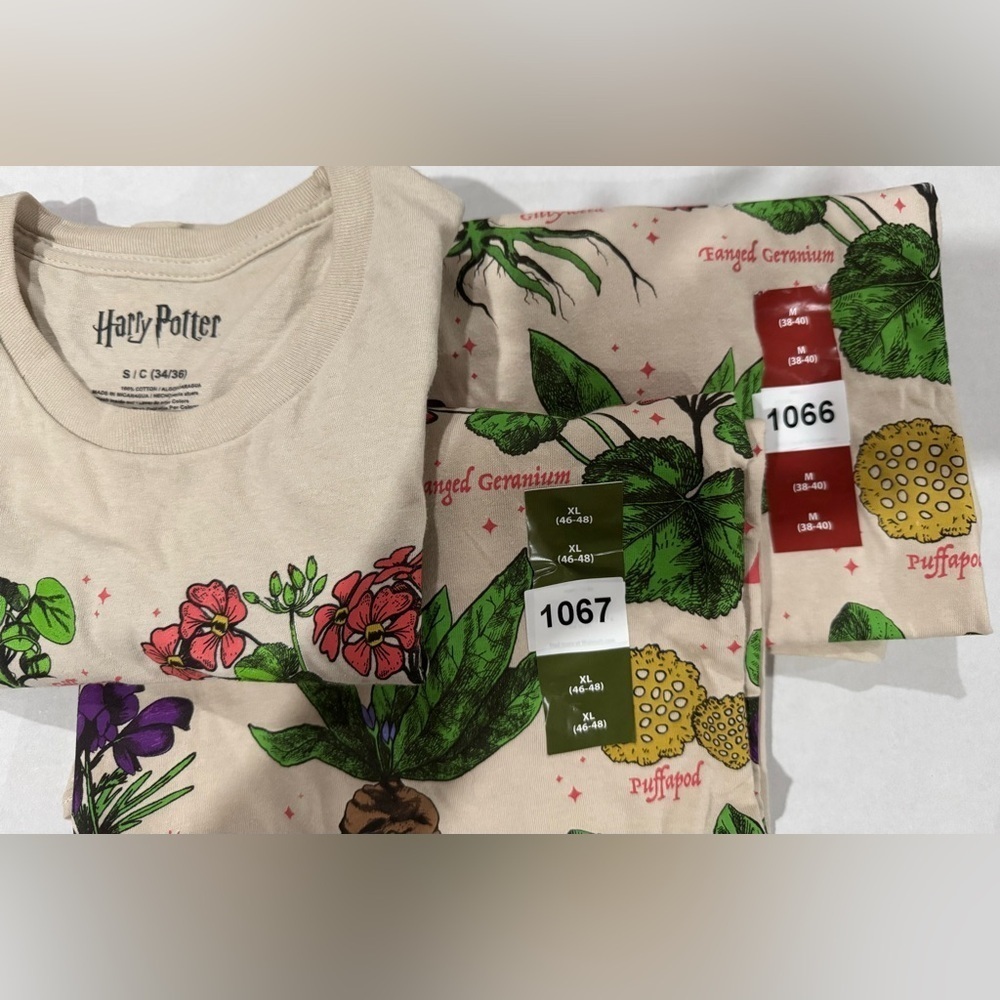 Harry Potter Men's & Big Men's Herbology Color Graphic Tee - Picture 6 of 9